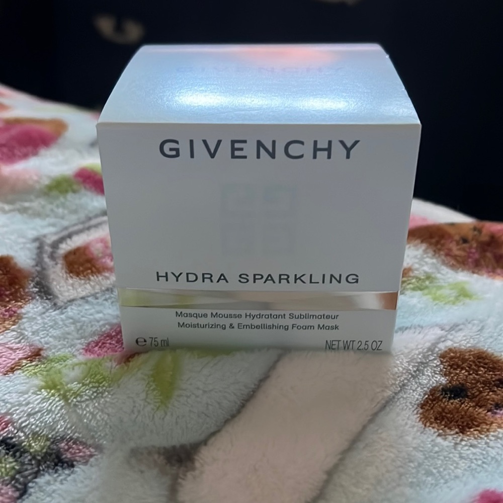 Givenchy Hydra Sparkling Masque Mousse BNIB